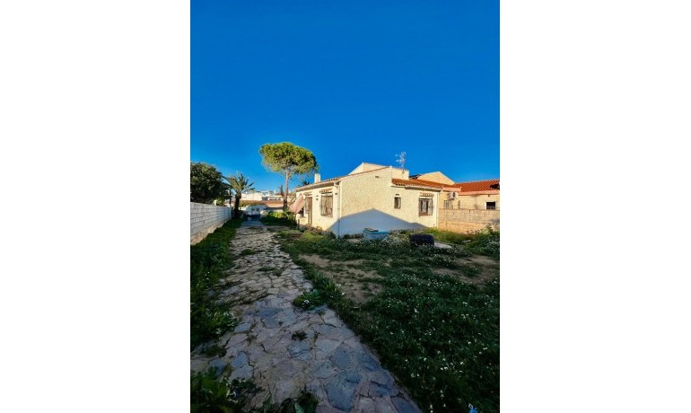 Herverkoop - Villa -
Torrevieja* - Aguas Nuevas