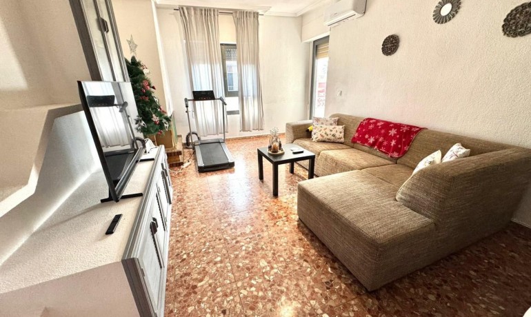 Sale - Apartment / Flat -
Almoradí