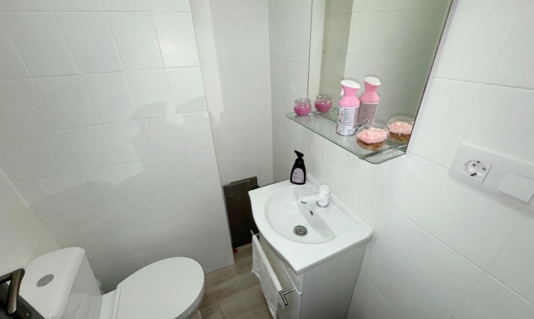 Sale - Apartment / Flat -
Almoradí