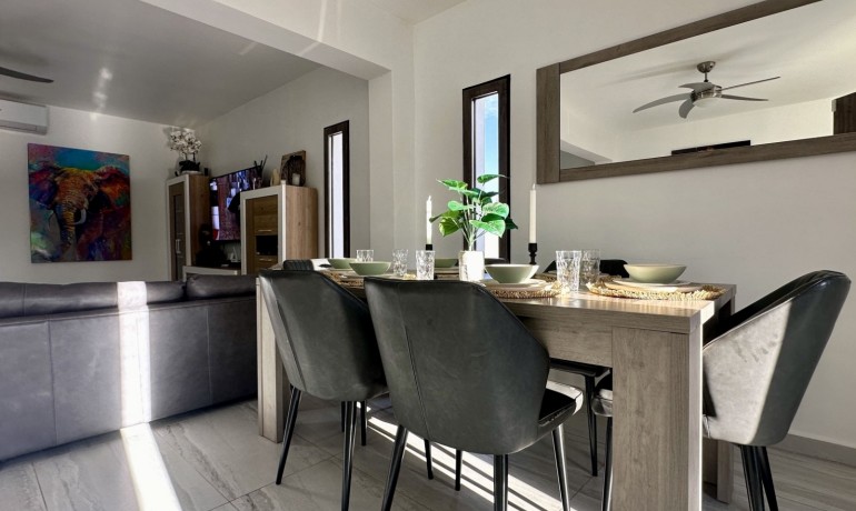 Herverkoop - Villa -
Rojales - Ciudad Quesada