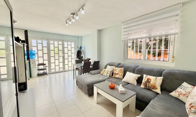 Herverkoop - Villa -
Ciudad Quesada - Doña Pepa