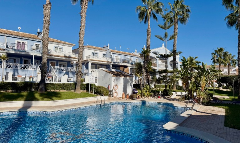 Herverkoop - Villa -
Ciudad Quesada - Doña Pepa