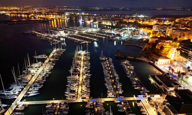 Herverkoop - Appartement / Flat -
Torrevieja* - Torrevieja