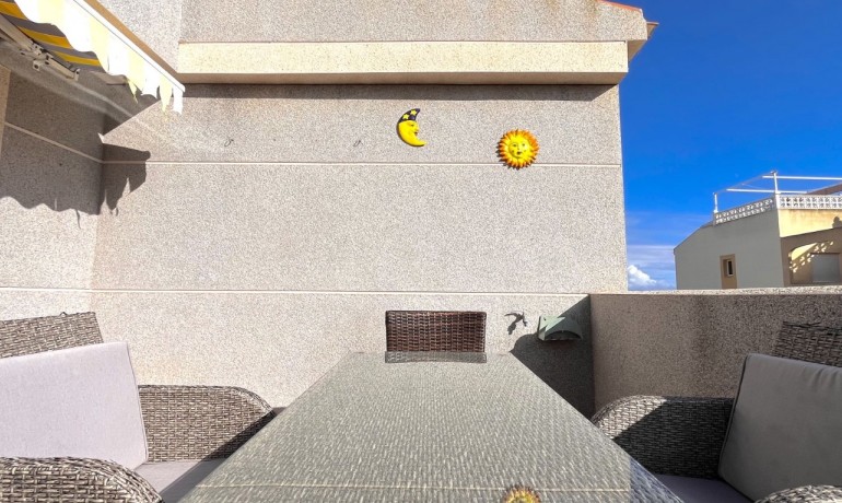 Herverkoop - Huis -
Torrevieja* - La Siesta*