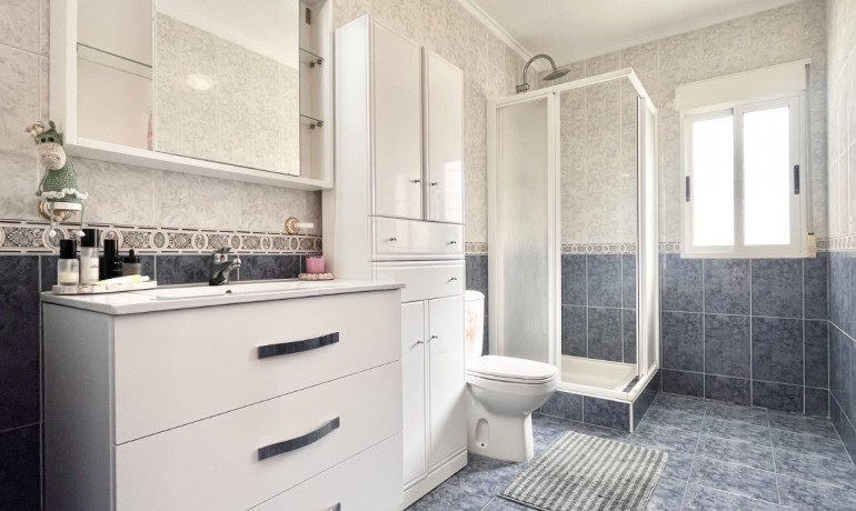 Herverkoop - Huis -
Torrevieja* - La Siesta*