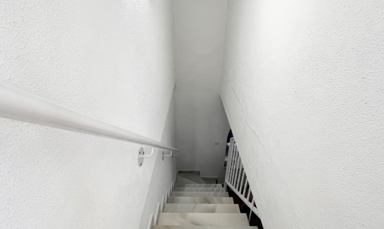 Herverkoop - Huis -
Torrevieja* - La Siesta*