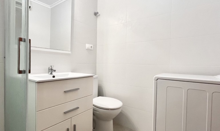 Herverkoop - Huis -
Torrevieja* - La Siesta*