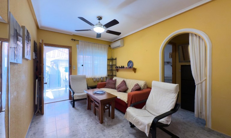 Herverkoop - Appartement / Flat -
Torrevieja* - La Mata pueblo