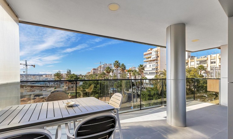 Herverkoop - Appartement / Flat -
Torrevieja* - Paseo maritimo