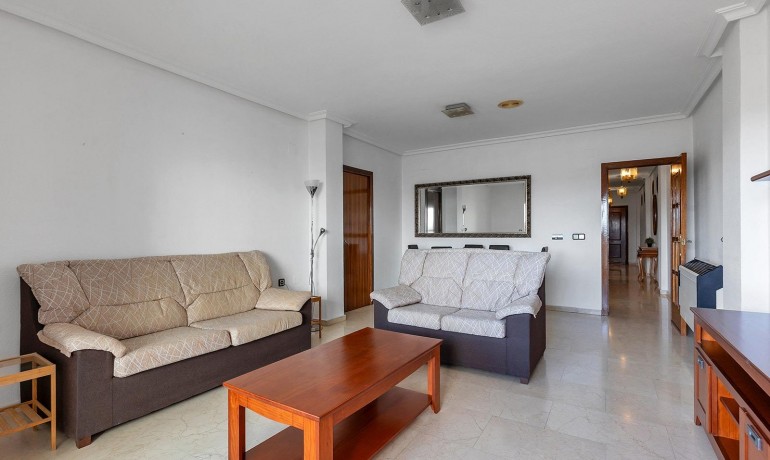 Herverkoop - Appartement / Flat -
Torrevieja* - Paseo maritimo
