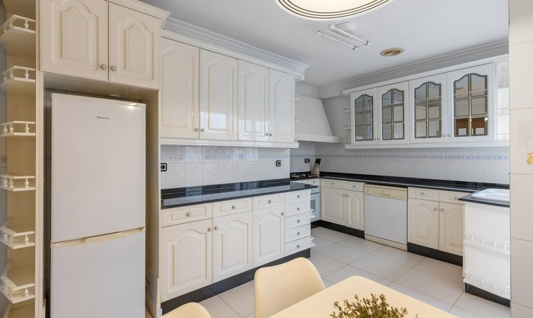 Herverkoop - Appartement / Flat -
Torrevieja* - Paseo maritimo