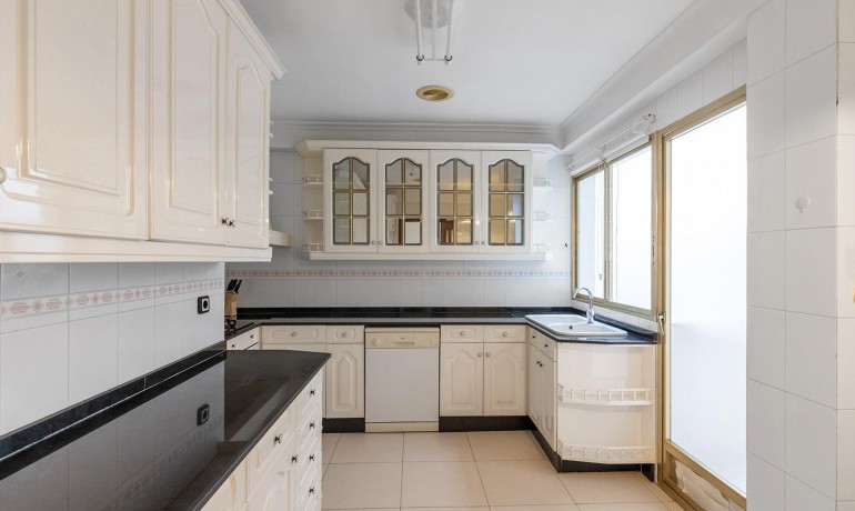 Herverkoop - Appartement / Flat -
Torrevieja* - Paseo maritimo