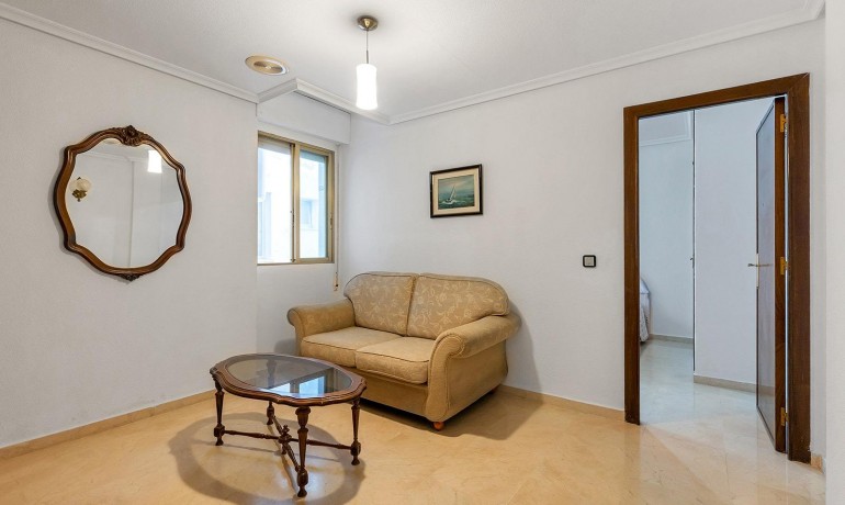 Herverkoop - Appartement / Flat -
Torrevieja* - Paseo maritimo