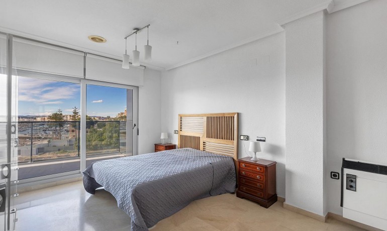 Herverkoop - Appartement / Flat -
Torrevieja* - Paseo maritimo
