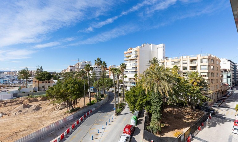 Herverkoop - Appartement / Flat -
Torrevieja* - Paseo maritimo