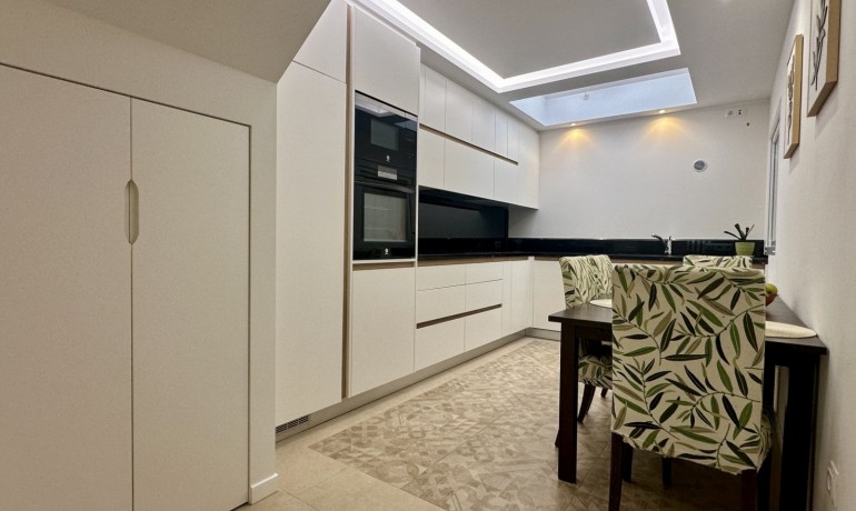 Herverkoop - Huis -
Orihuela Costa* - La Florida*