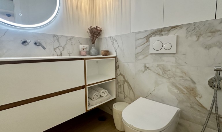 Herverkoop - Huis -
Orihuela Costa* - La Florida*