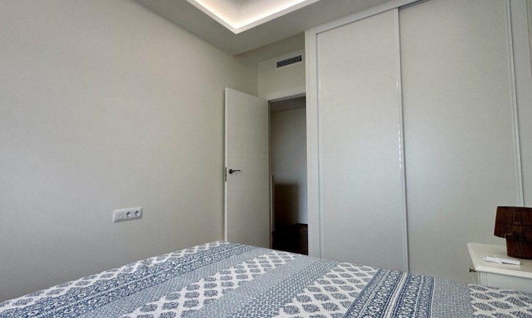 Herverkoop - Huis -
Orihuela Costa* - La Florida*