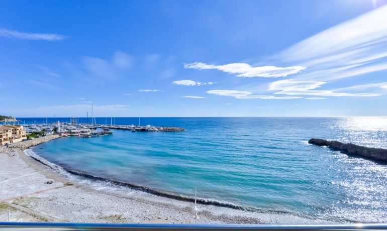 Venta - Apartamento / piso -
Altea