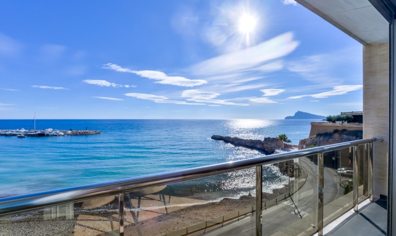 Venta - Apartamento / piso -
Altea
