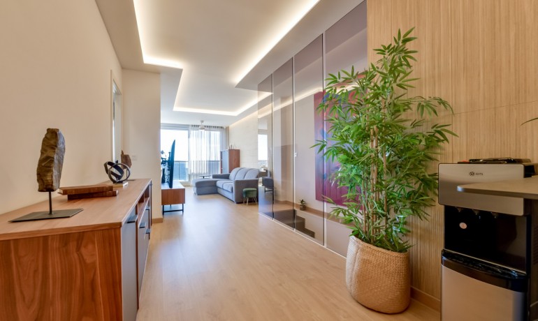 Venta - Apartamento / piso -
Altea