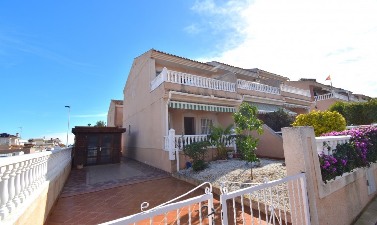 Herverkoop - Huis -
Orihuela Costa - Los Balcones