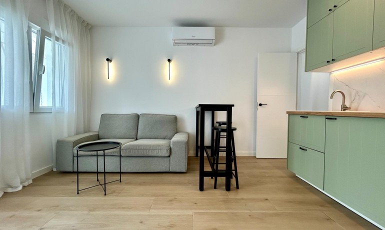 Herverkoop - Appartement / Flat -
San Miguel de Salinas* - Las filipinas