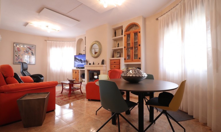 Herverkoop - Villa -
Ciudad Quesada - Atalayas