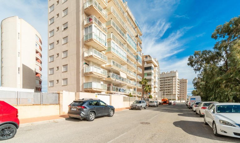 Herverkoop - Appartement / Flat -
Guardamar del Segura* - Puerto Deportivo