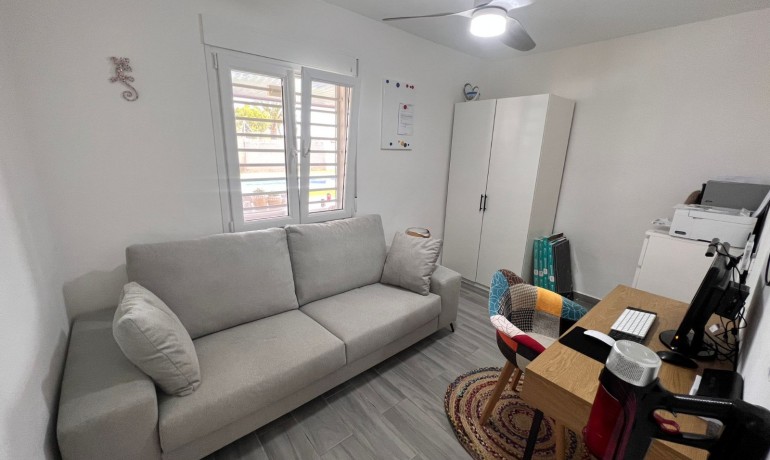 Revente - Finca Country Property -
Elche* - La Marina