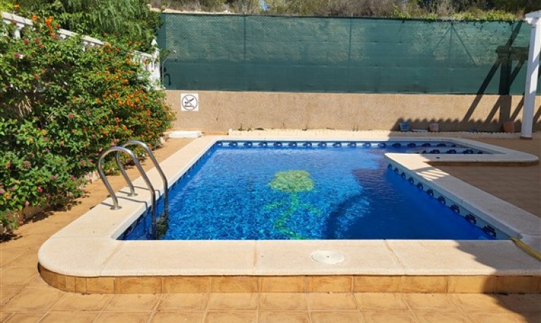 Sale - Villa -
Villamartin