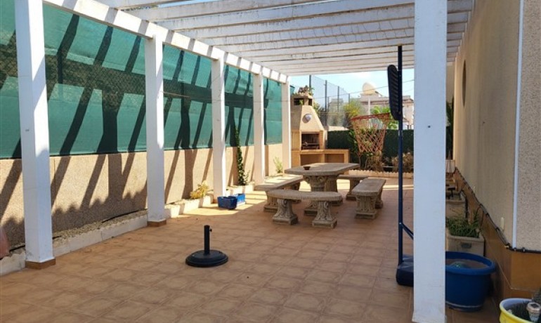 Sale - Villa -
Villamartin