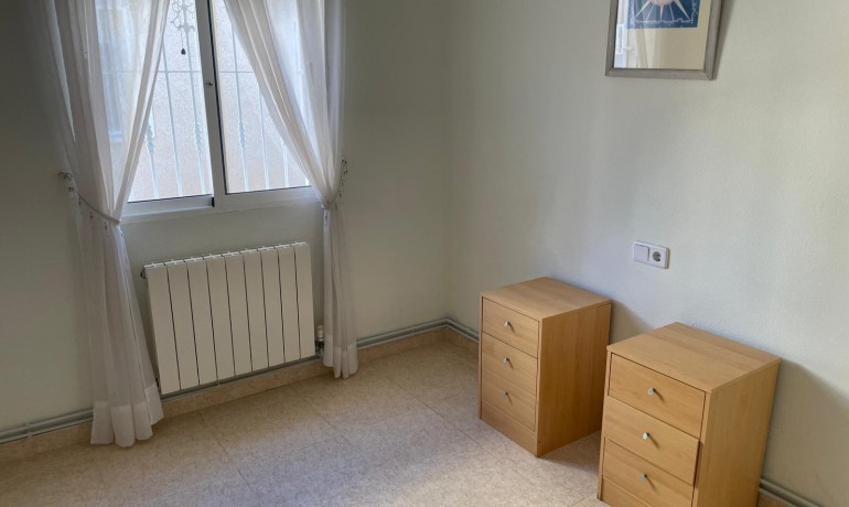 Venta - Casa -
Villamartin