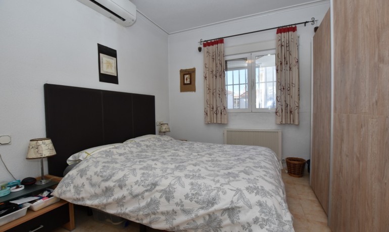 Herverkoop - Villa -
Algorfa - La Finca Golf Resort