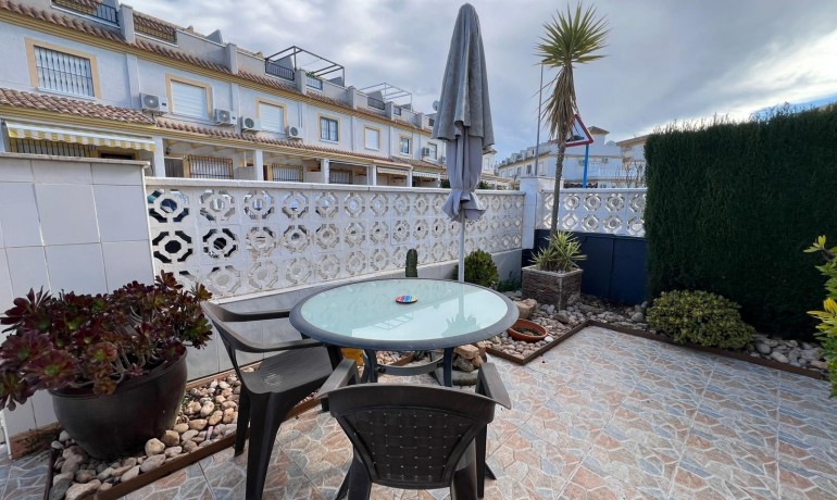 Herverkoop - Villa -
Algorfa - La Finca Golf Resort