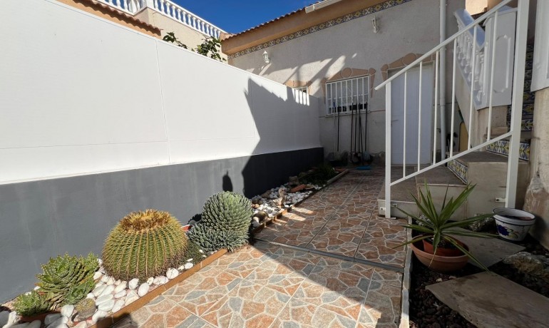 Herverkoop - Villa -
Algorfa - La Finca Golf Resort