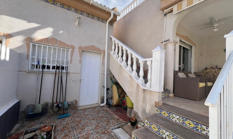 Herverkoop - Villa -
Algorfa - La Finca Golf Resort