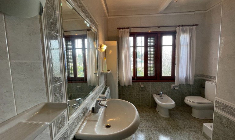 Herverkoop - Villa -
Benejuzar - Comunidad Valenciana