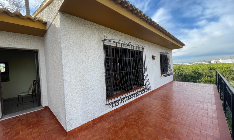 Herverkoop - Villa -
Benejuzar - Comunidad Valenciana