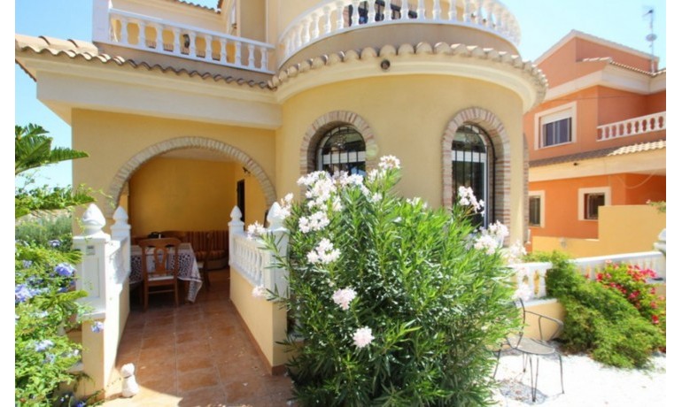 Herverkoop - Villa -
Villamartin - Costa Blanca