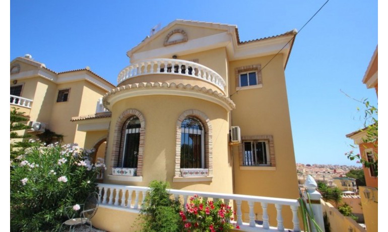 Herverkoop - Villa -
Villamartin - Costa Blanca