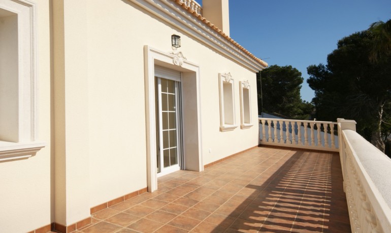Herverkoop - Villa -
Orihuela Costa* - Costa Blanca