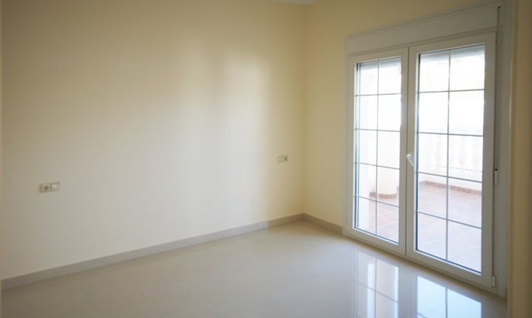 Herverkoop - Villa -
Orihuela Costa* - Costa Blanca