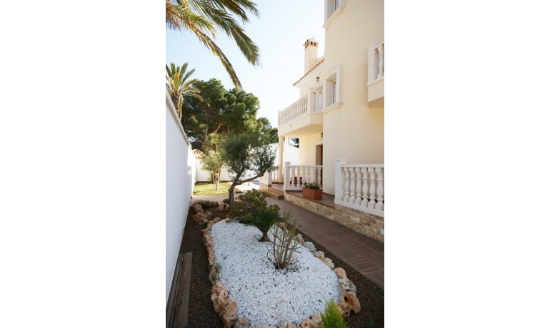 Herverkoop - Villa -
Orihuela Costa* - Costa Blanca