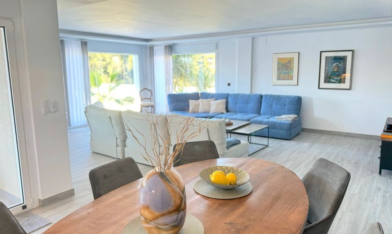 Herverkoop - Villa -
L´Alfàs del Pí* - Costa Blanca