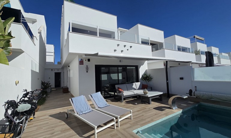 Herverkoop - Villa -
San Pedro del Pinatar* - Costa Calida