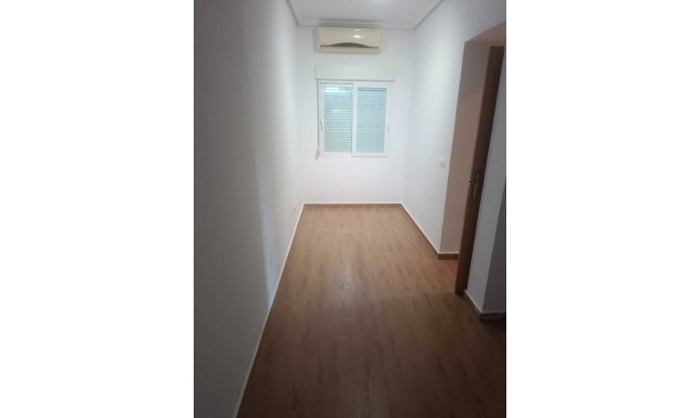 Herverkoop - Villa -
Los Altos