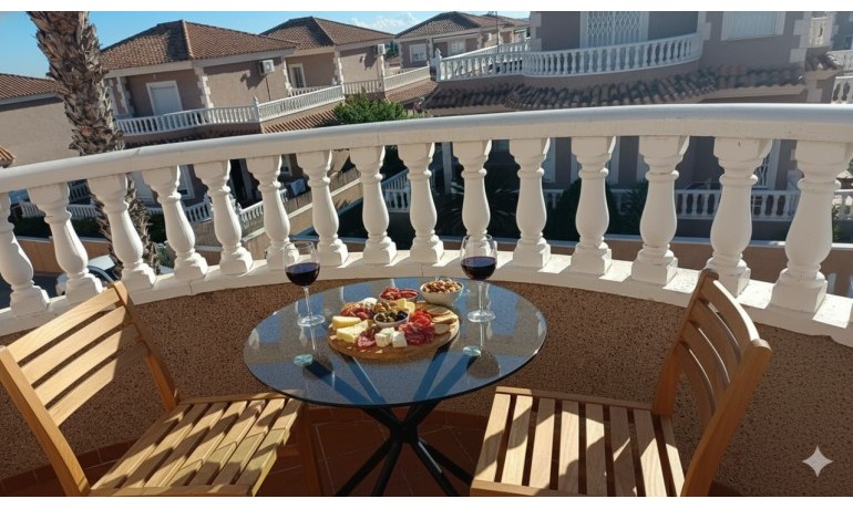 Herverkoop - Villa -
Los Altos