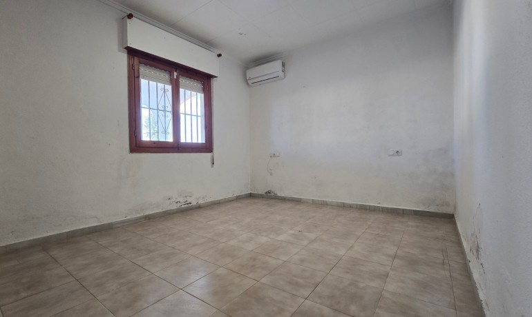 Herverkoop - Villa -
Torrevieja* - El Chaparral