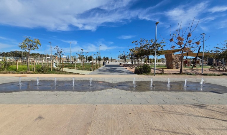 Herverkoop - Villa -
Torrevieja* - El Chaparral